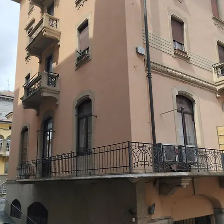 Stazione Διαμέρισμα Μπέργκαμο